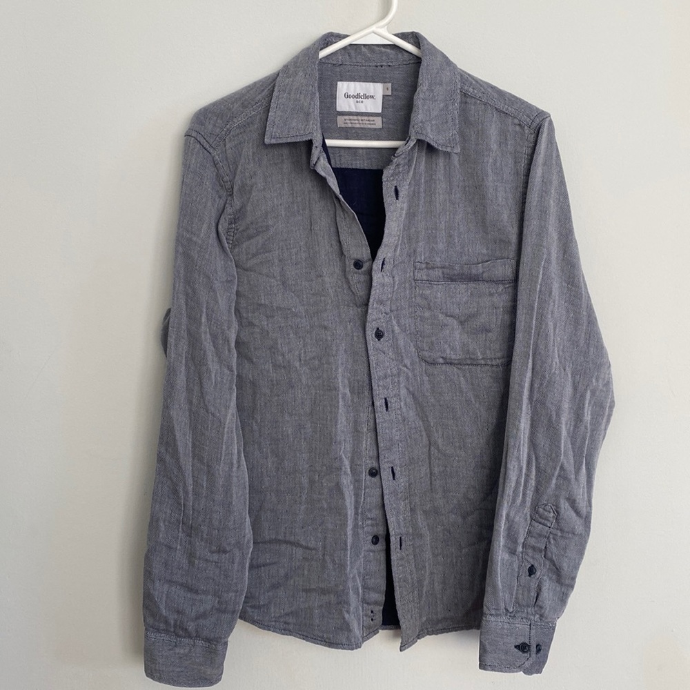 Never-worn mens heathered grey/navy blue button down shirt - mens standard small